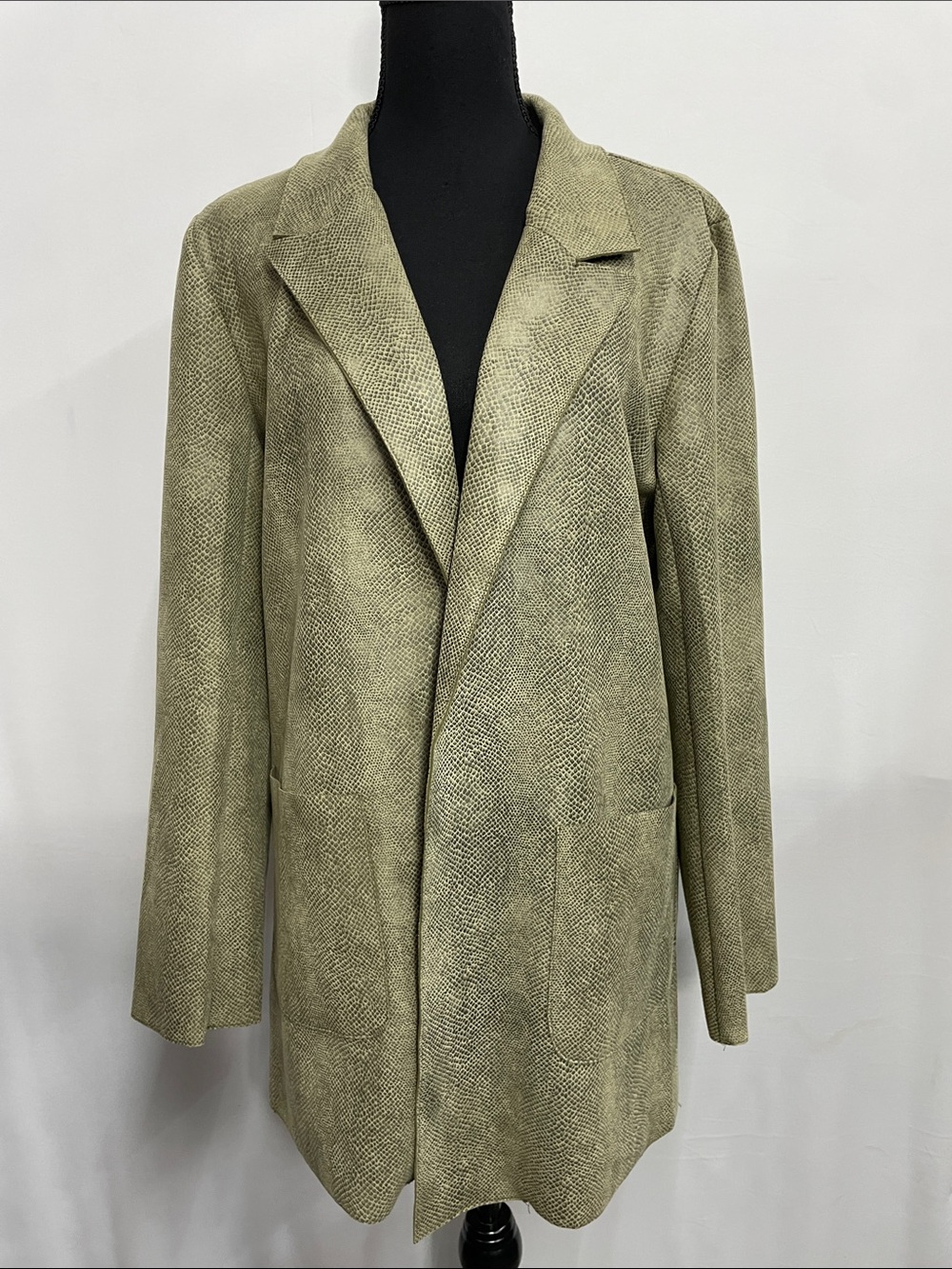 Anthropologie Solitaire Faux Suede Snakeskin print jacket, Olive, size Large